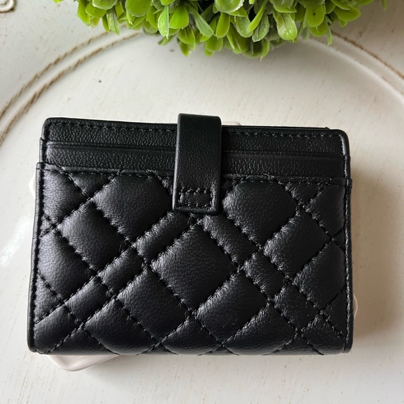Kurt Geiger black quilted leather bifold cardholder like new - Picture 4 of 9
